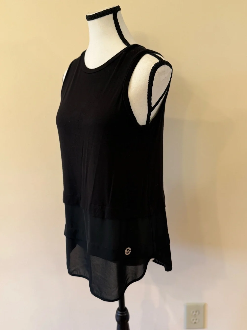 Michael Kors Black Sleeveless Layered Hem Tank size small
